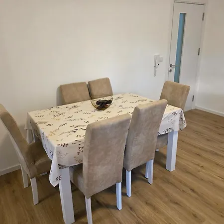Apartment Sweet *